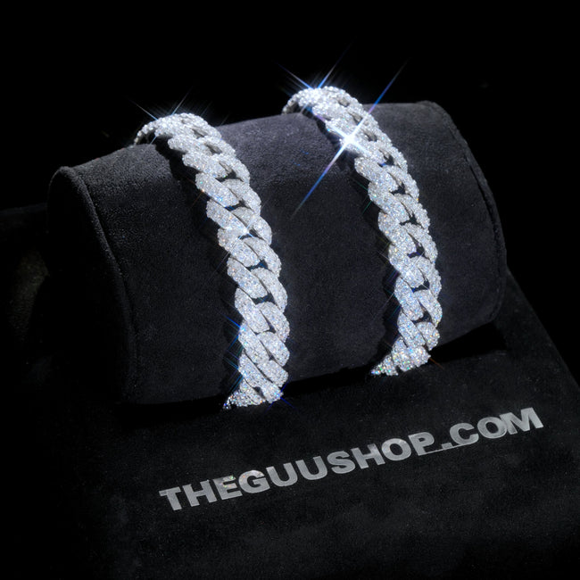 925S & VVS MOISSANITE 10MM CUBAN BRACELET Main Image