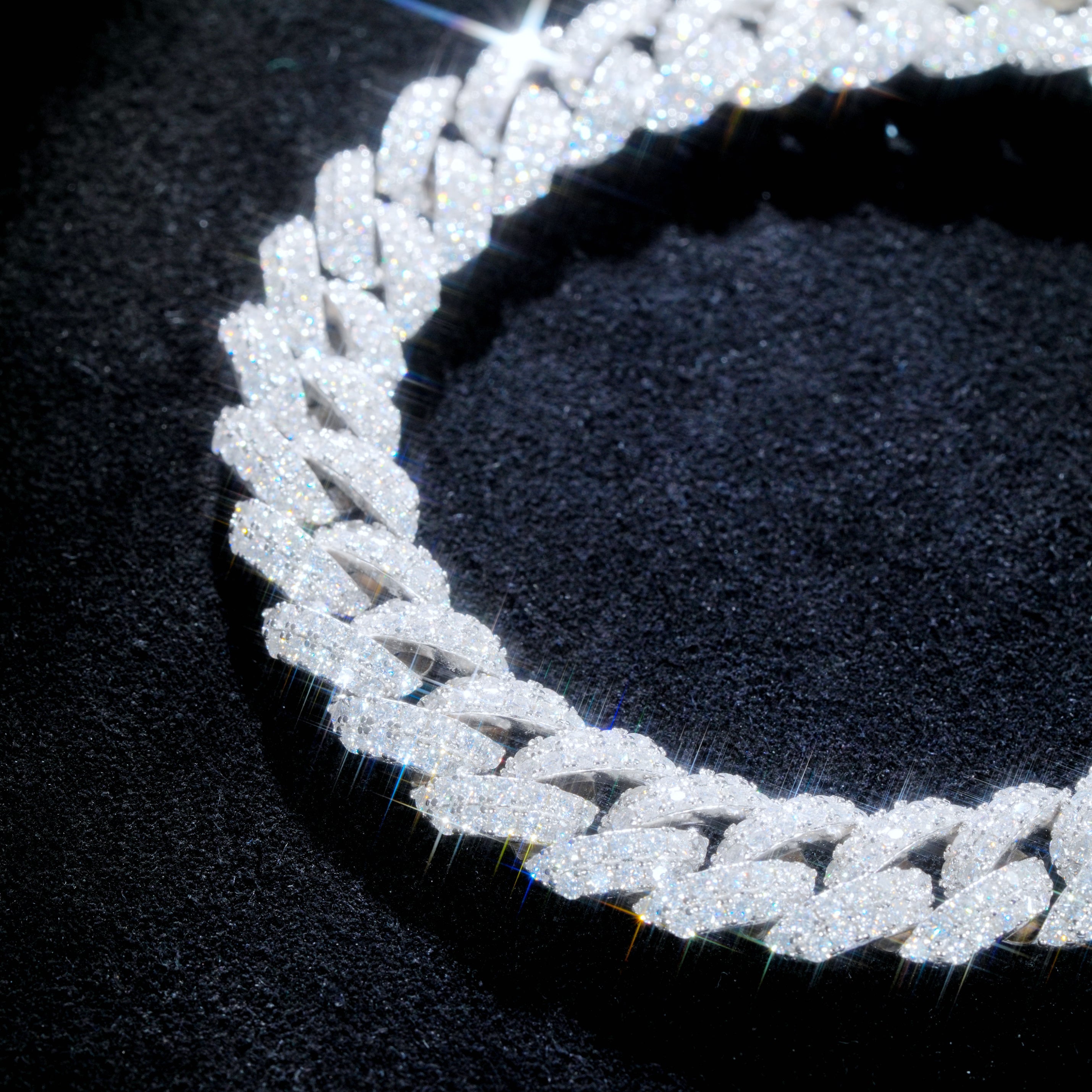 VVS MOISSANITE 10MM CUBAN BRACELET