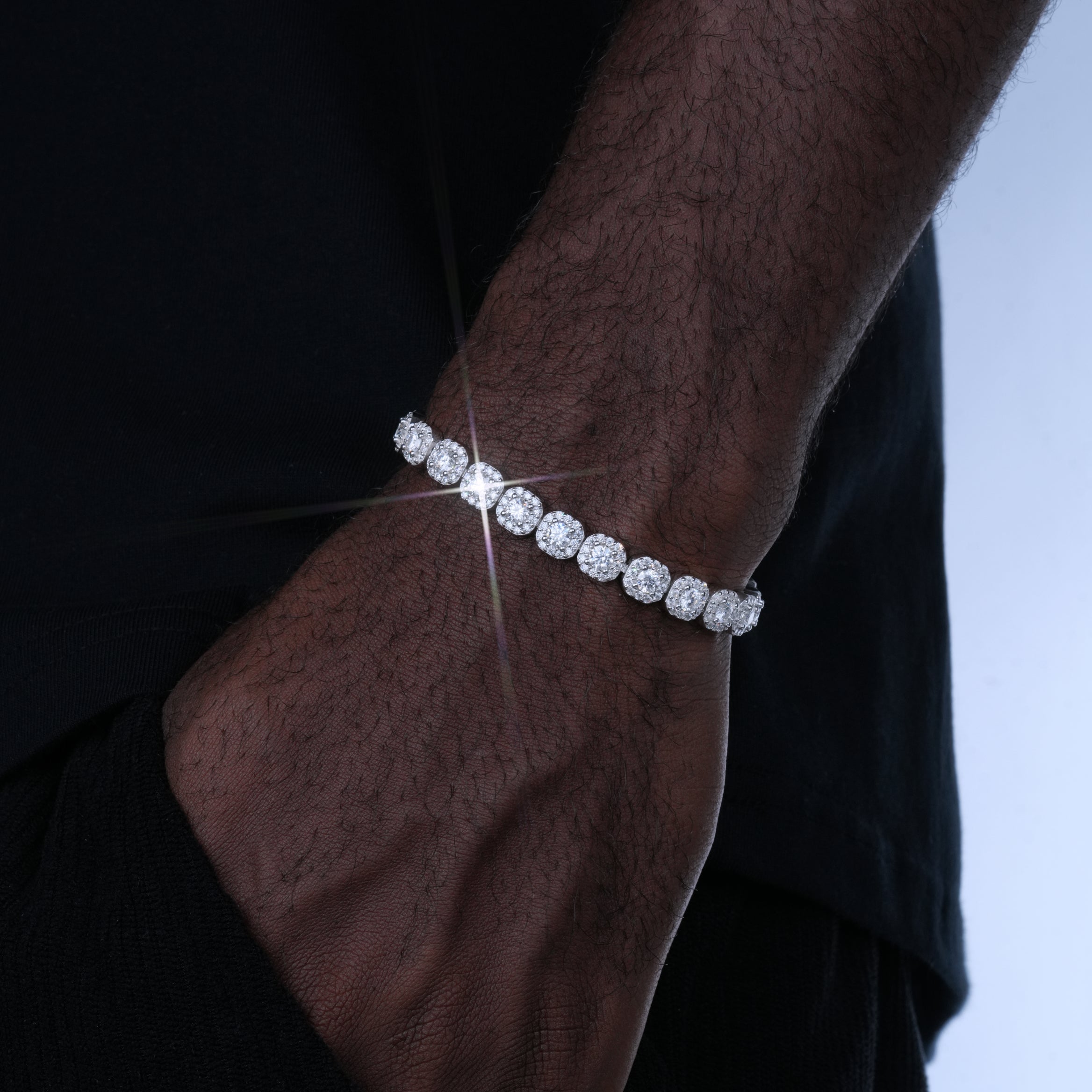 925S & VVS Moissanite 8MM Clustered Tennis Bracelet