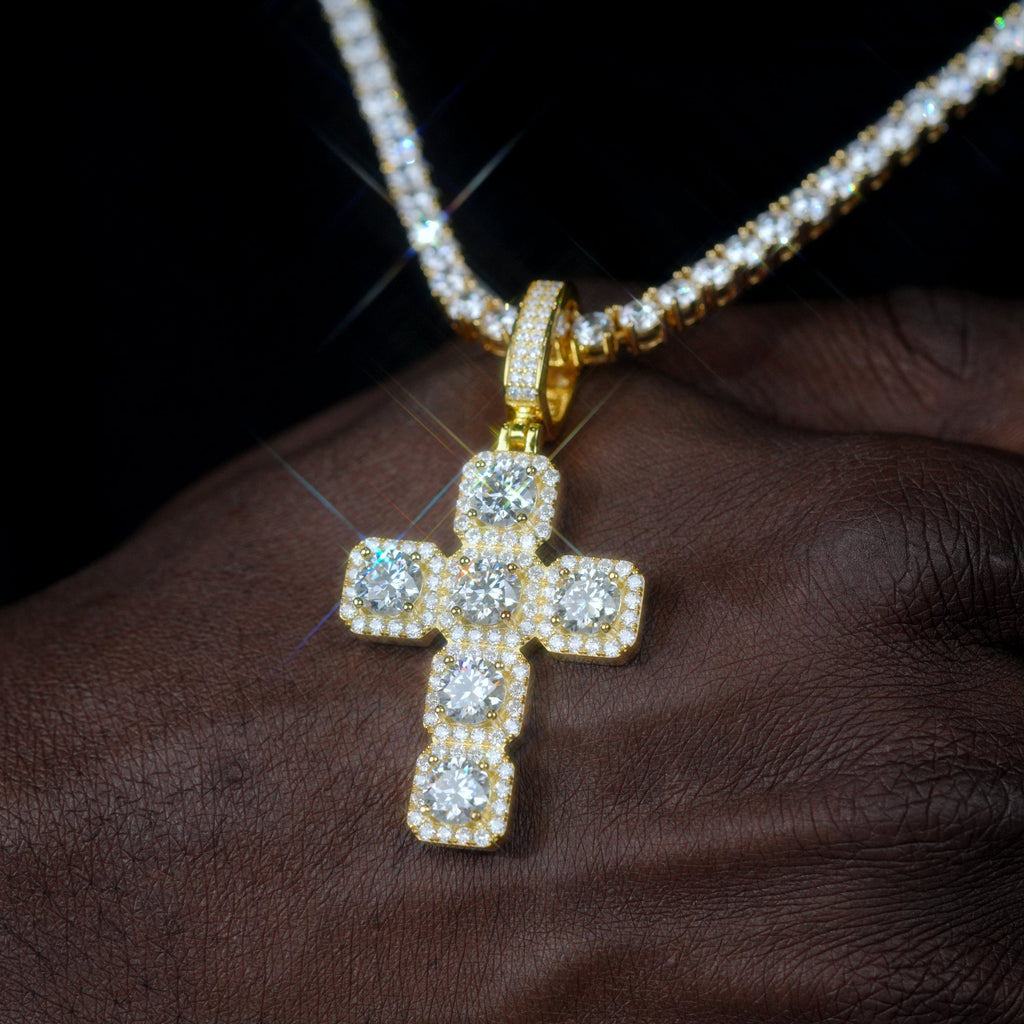 8.0 Carat VVS Moissanite Gemstone Cross Necklace In White Gold