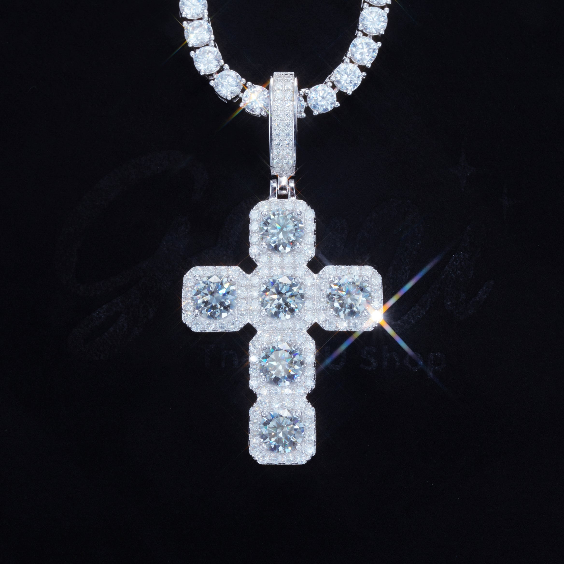 8.0 Carat VVS Moissanite Gemstone Cross Necklace In White Gold