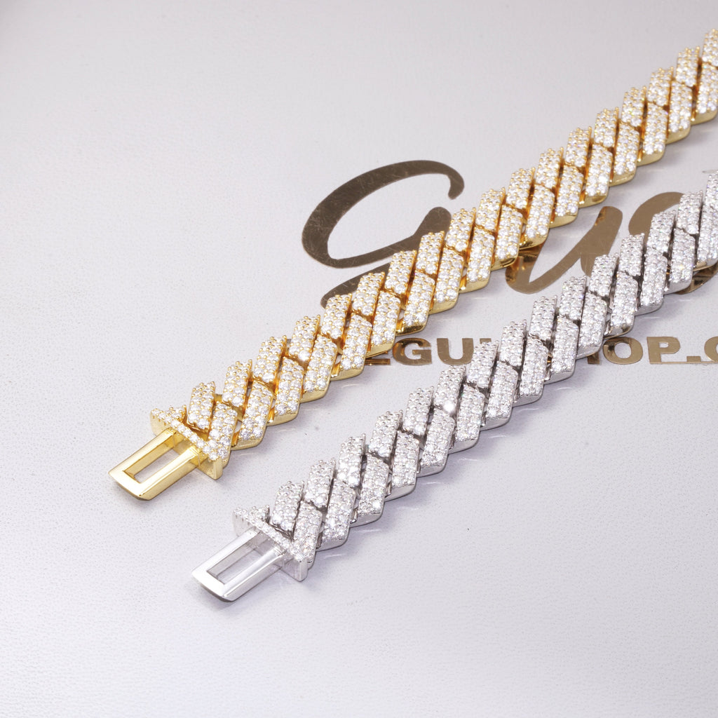 925S & VVS Moissanite 12MM Prong Cuban Bracelet