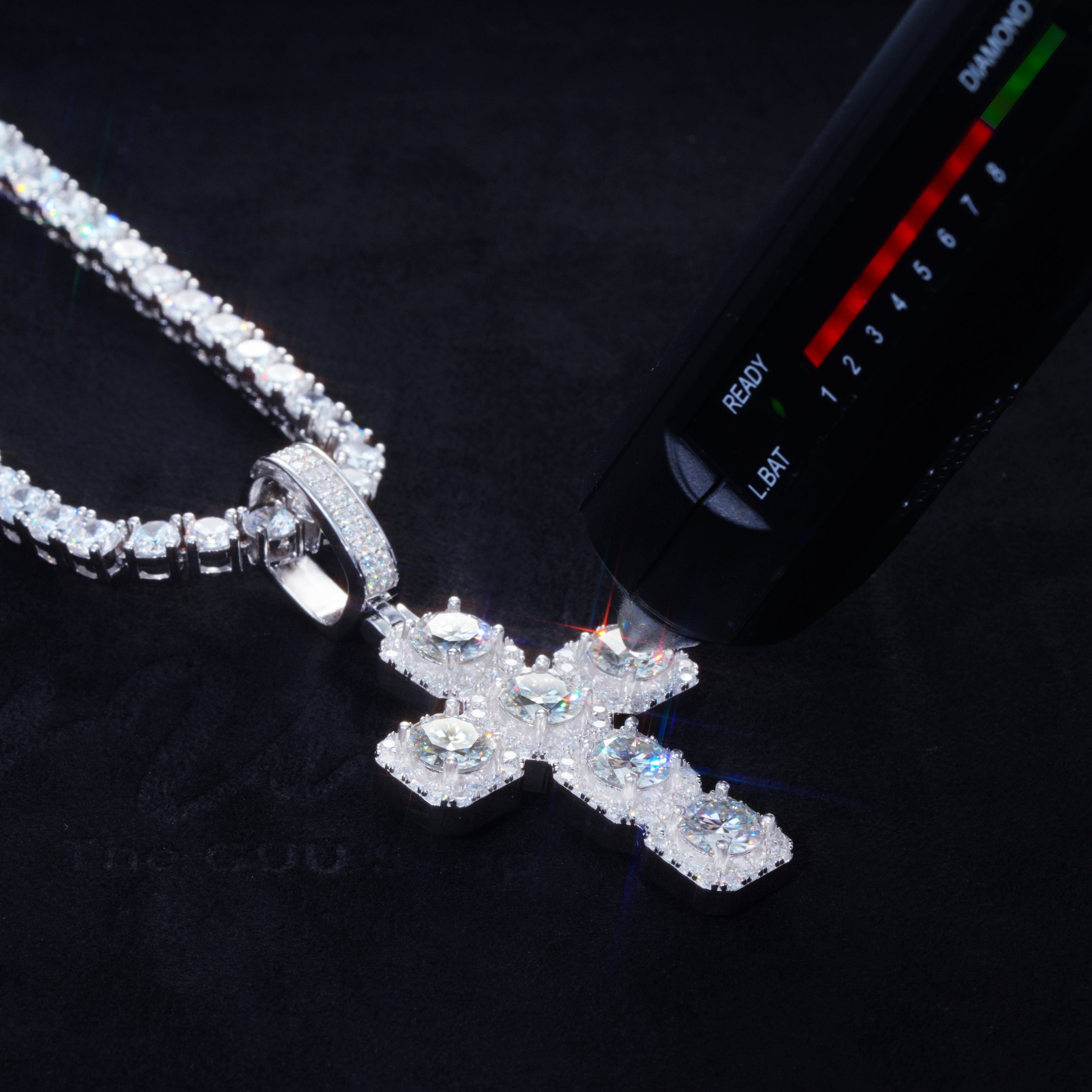 8.0 Carat VVS Moissanite Gemstone Cross Necklace In White Gold