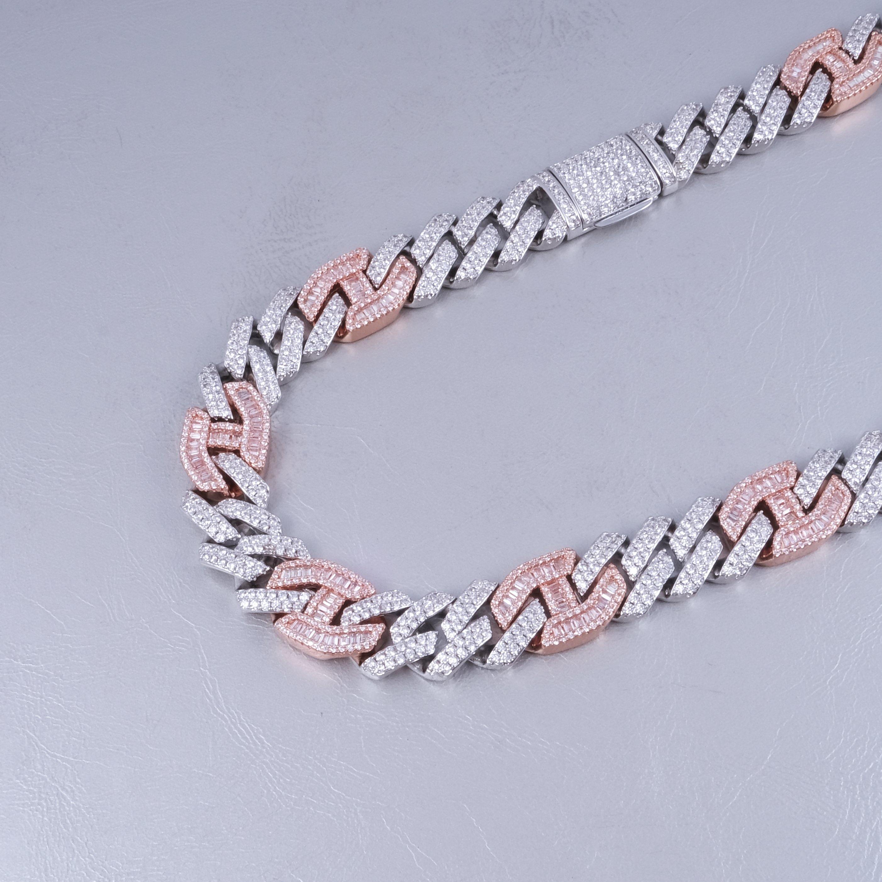 Iced Prong Link Choker (12mm) in White&Pink