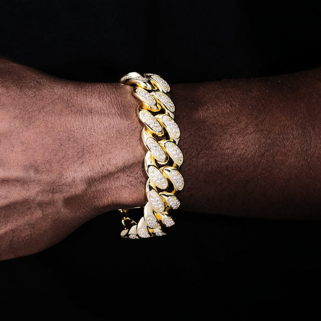 Iced Cuban Link Bracelet (19mm) in Yellow Gold Main Image