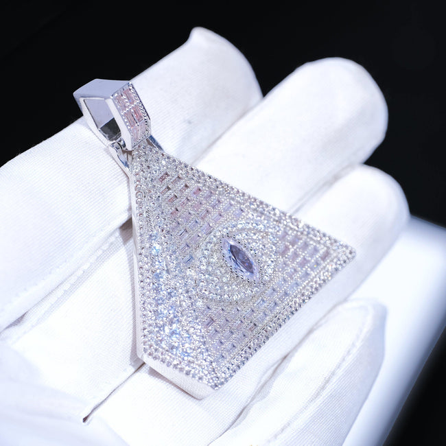 Baguette Pyramid Pendant White Gold Main Image