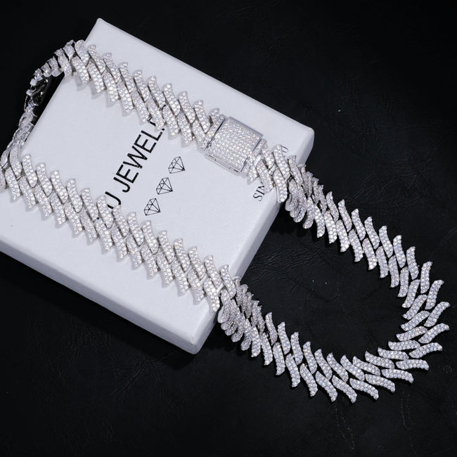 20mm Spiked Iced Cuban Chain Hover Image
