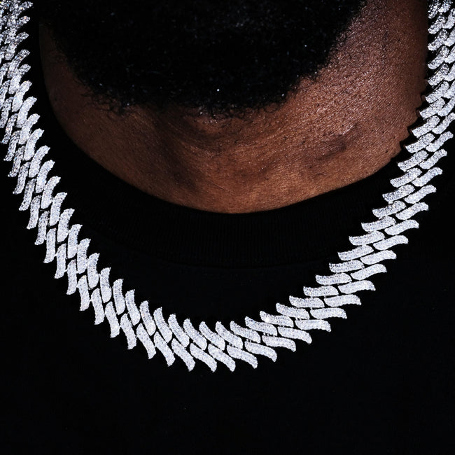 20mm Spiked Iced Cuban Chain Main Image