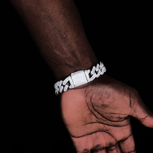 16MM Baguette Cuban Link Bracelet Main Image