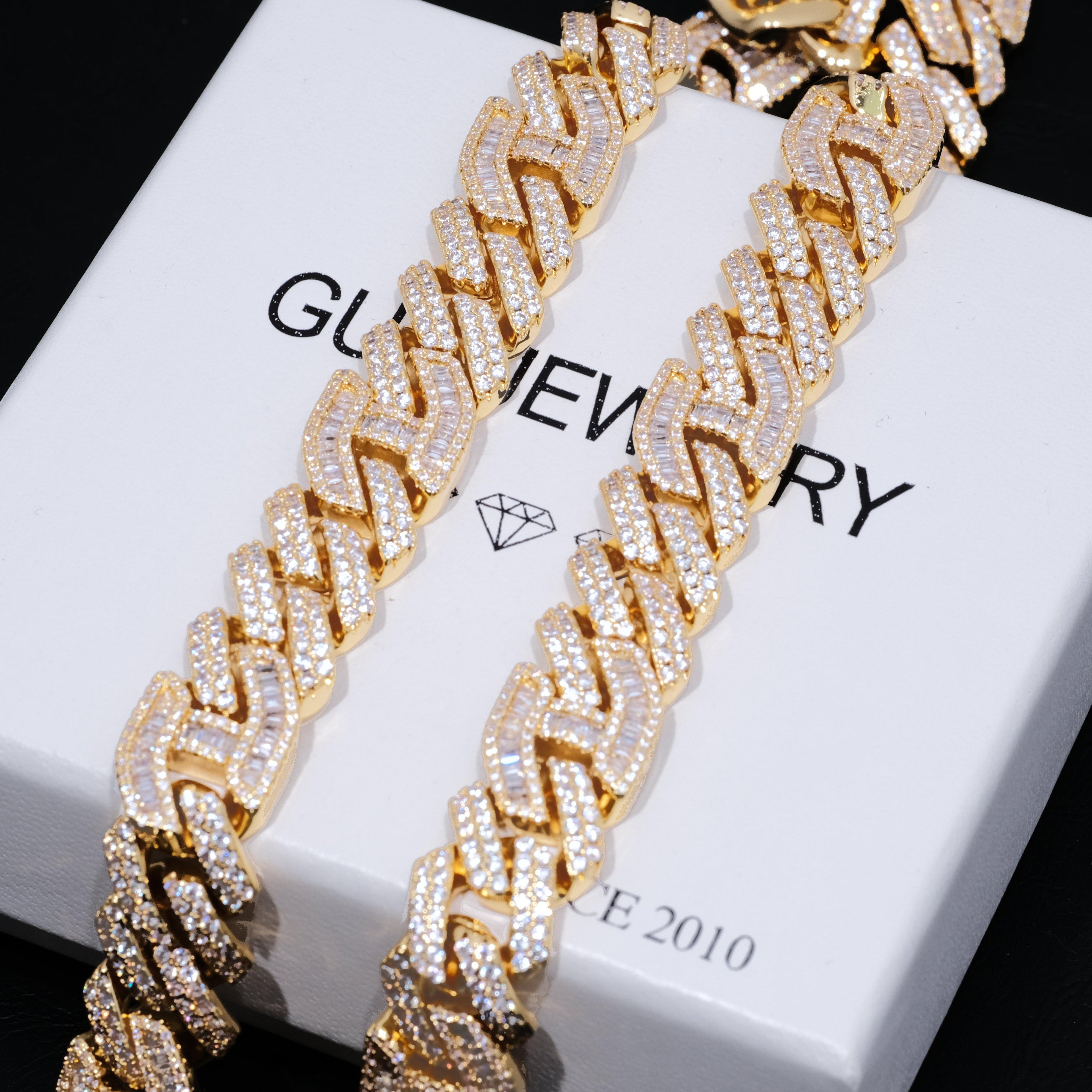 15mm Prong Baguette Curb Chain 18K Gold