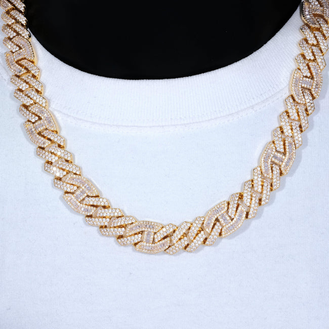 15mm Prong Baguette Curb Chain 18K Gold Hover Image