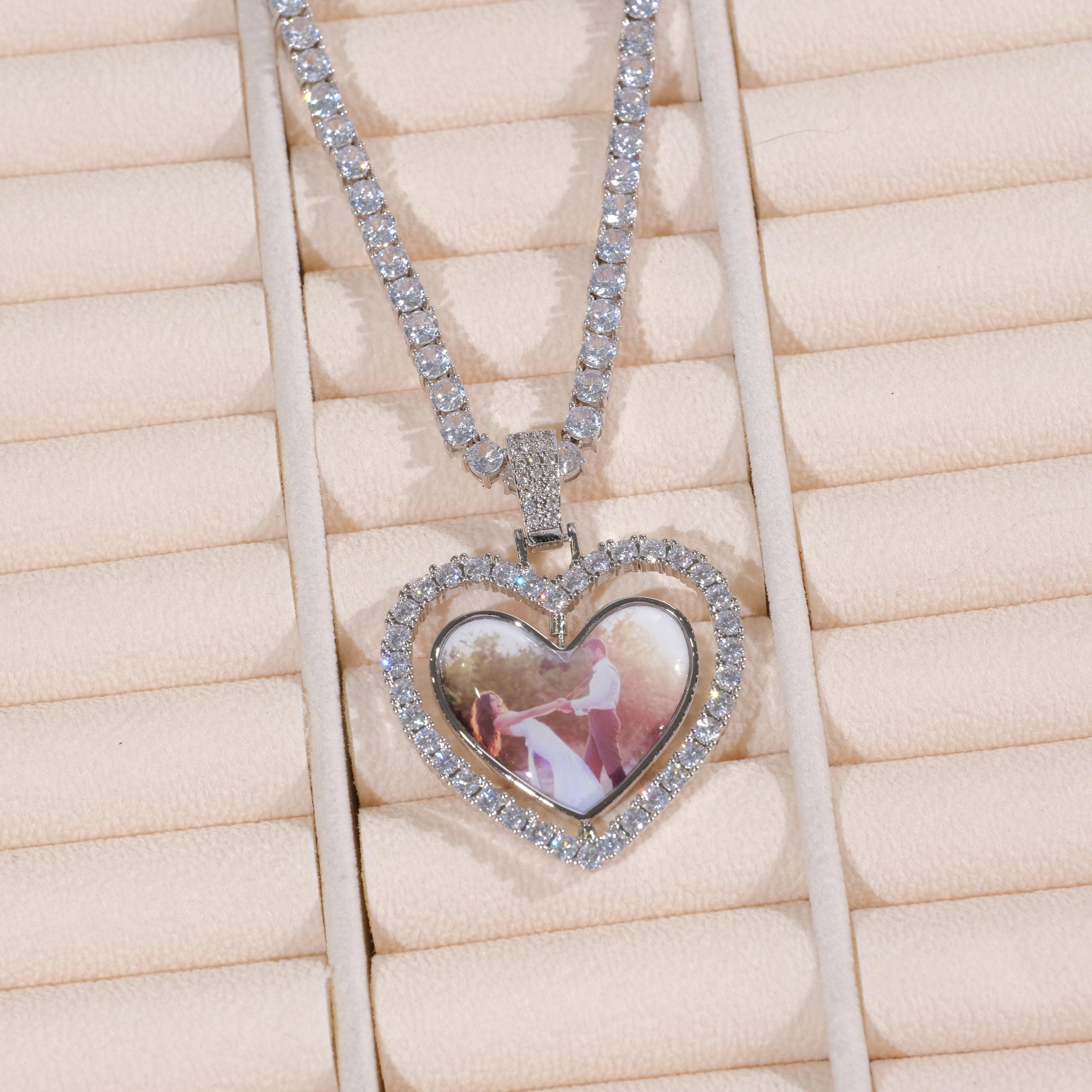 3D Spinning 2-Faced Heart Custom Picture Pendant