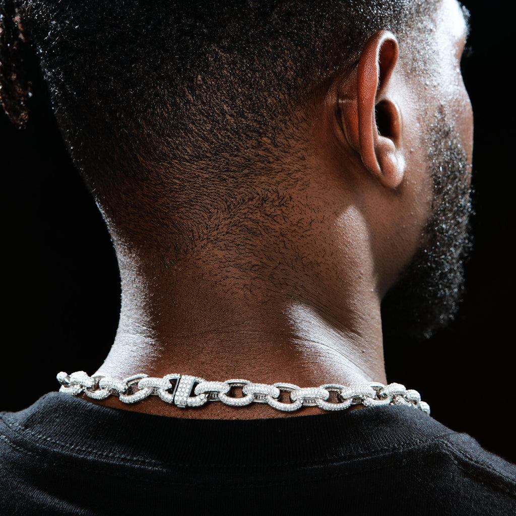 Annular Iced Prong Link Choker in WhiteGold