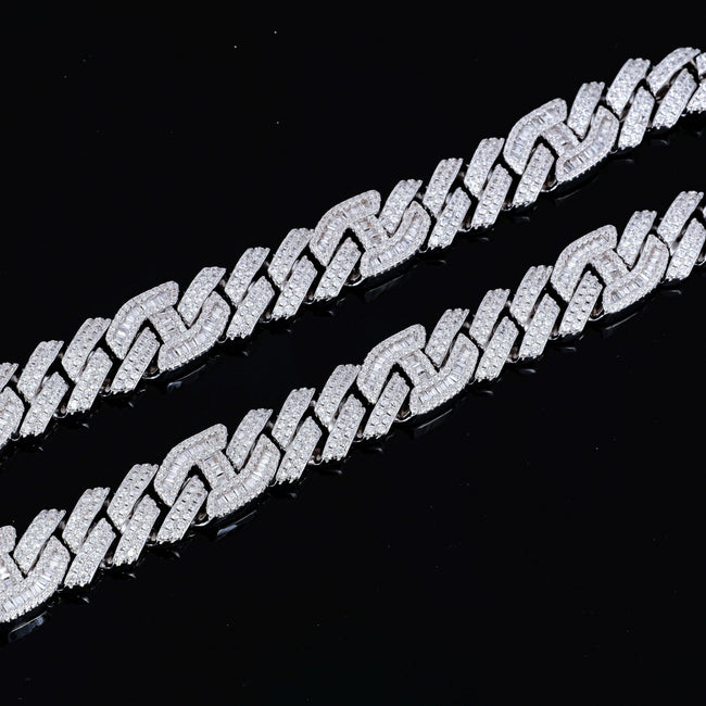 15mm Prong Baguette Curb Chain White Gold Main Image